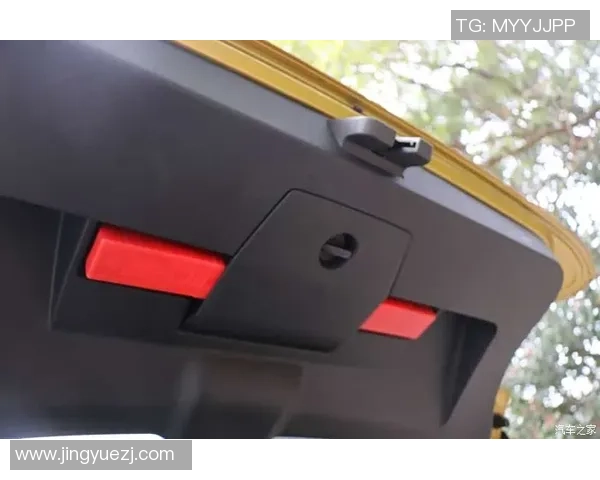 足球球星印花小车油箱盖车贴彰显个性与激情